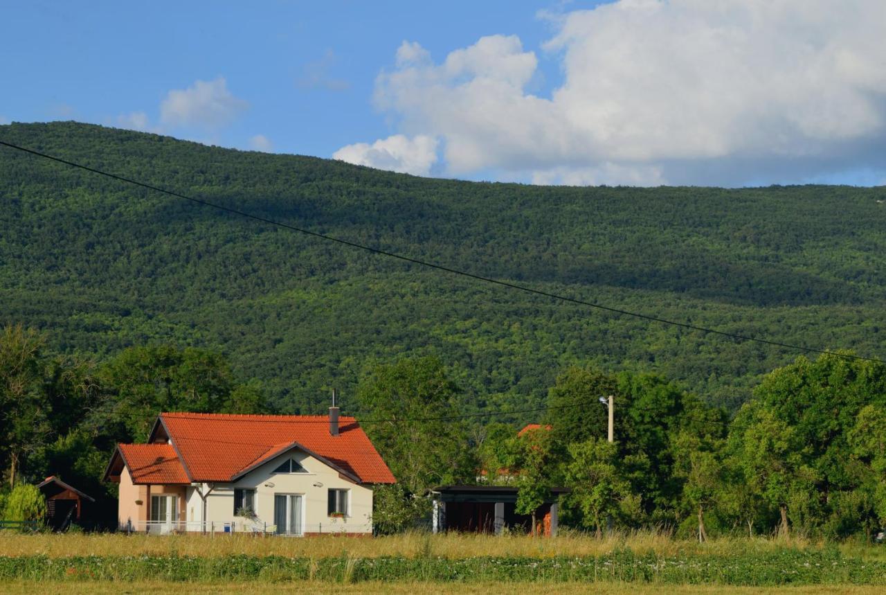 Holiday Home Melani Sinac ภายนอก รูปภาพ
